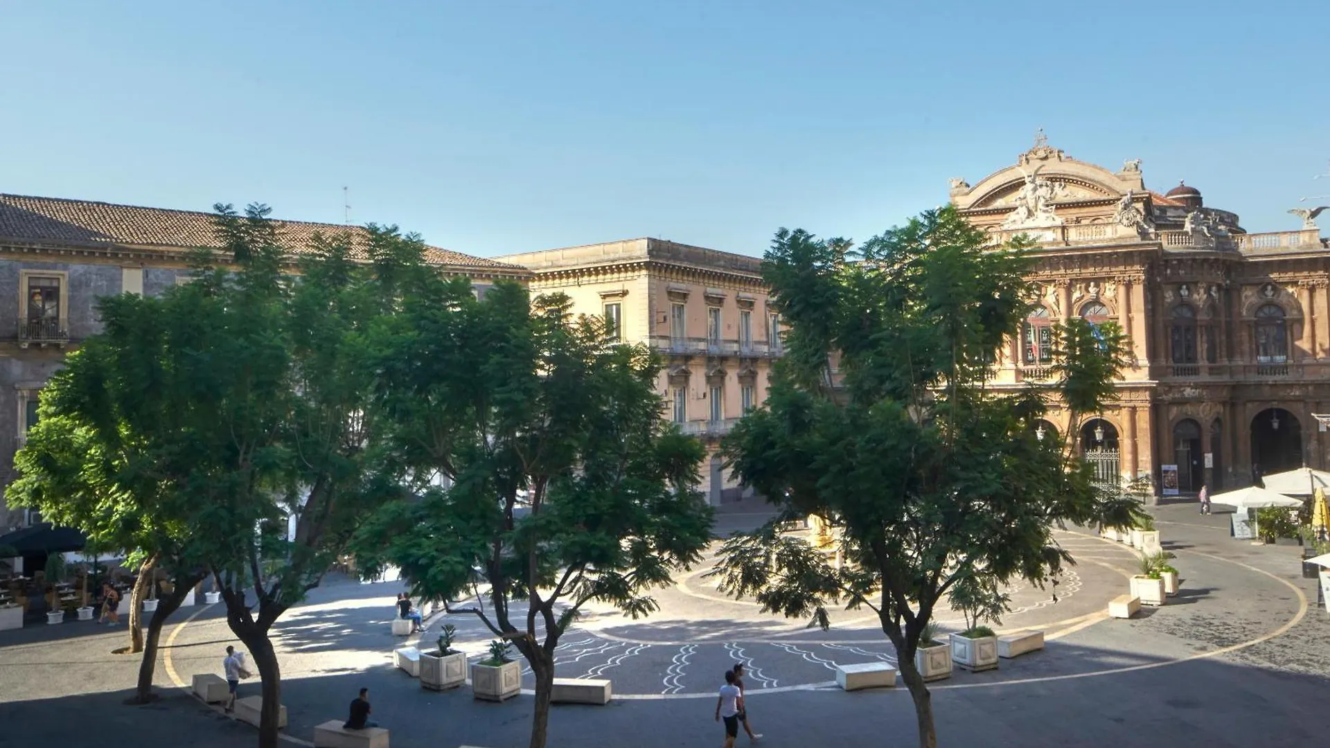 Suite Balconi Sul Teatro Bellini contacts